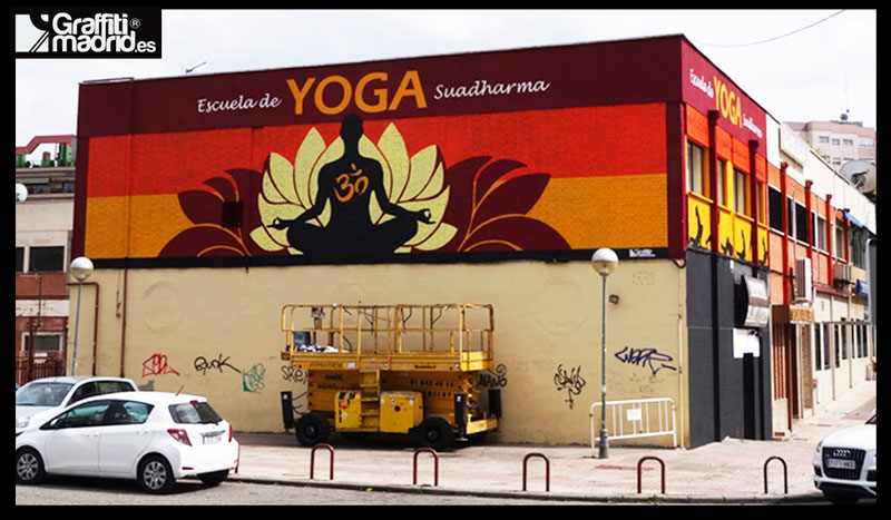 mural yoga madrid grafiti